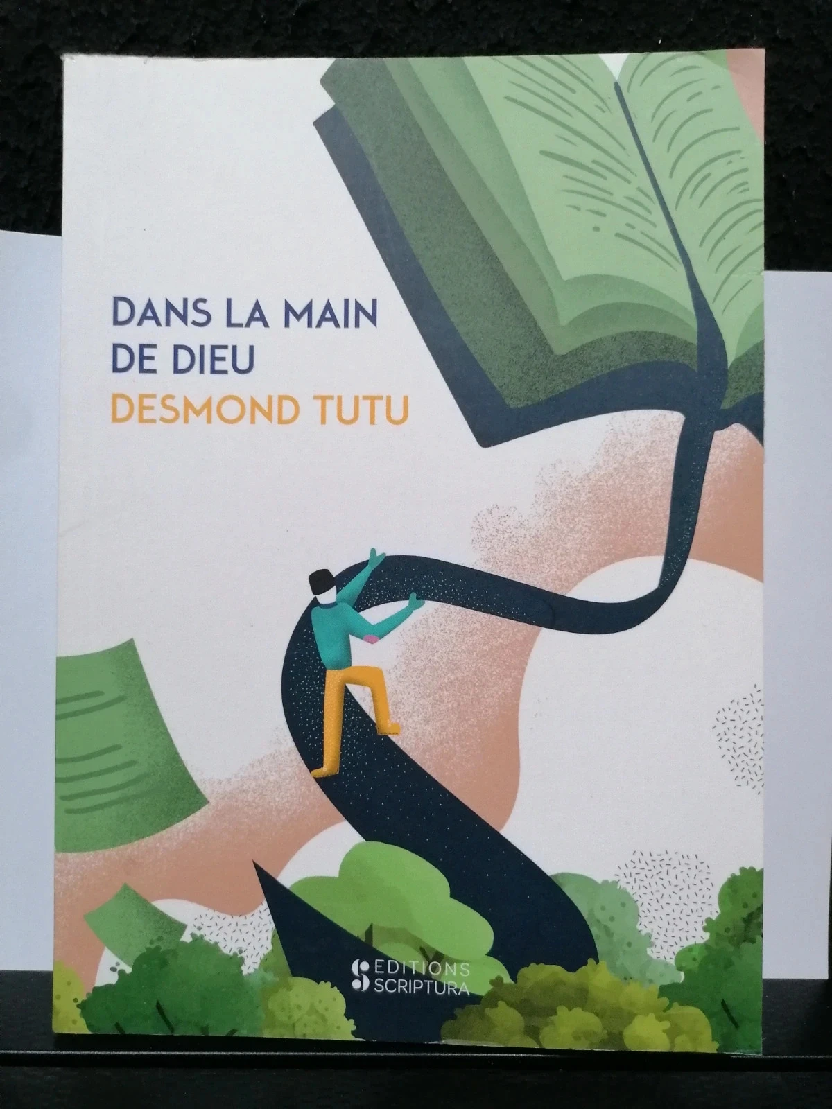 Dans la main de dieu
